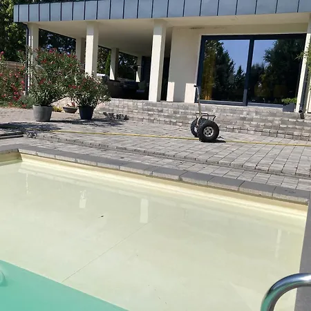 Βίλα Luxury Zamárdi